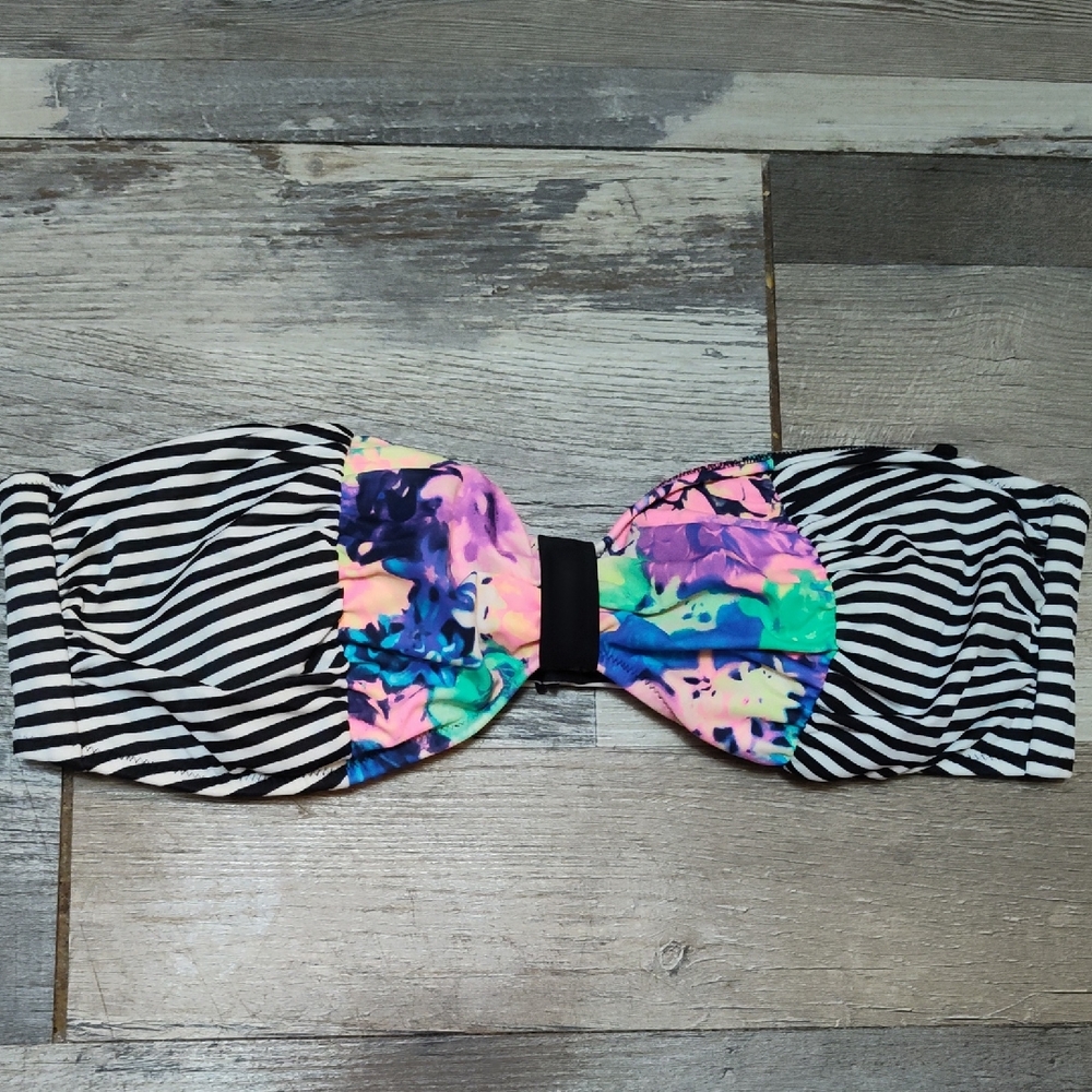 5/$25 SALE PINK VS Size Medium Black Stripe Bikini Top Neon Watercolor Accents